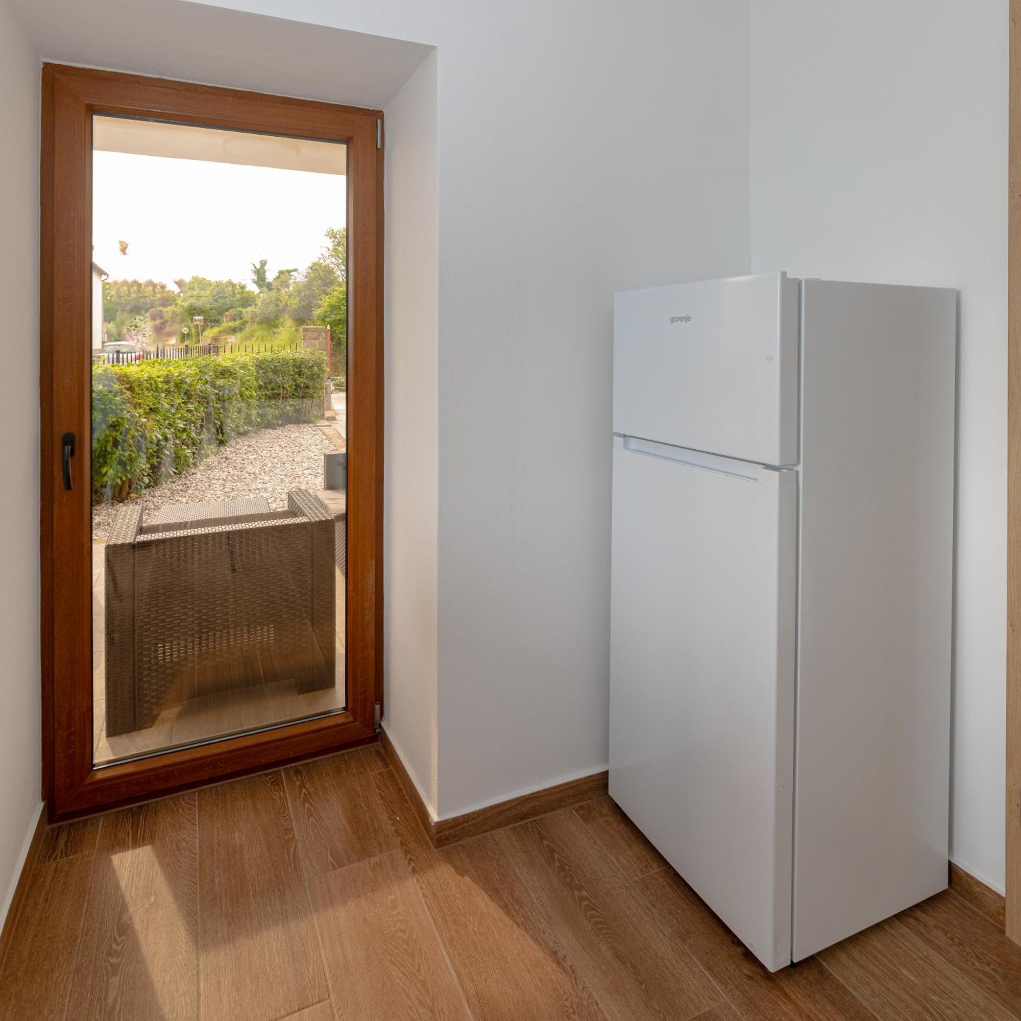 Apartma Oljka Ankaran Bagian luar foto